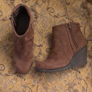 Brown wedge bootie